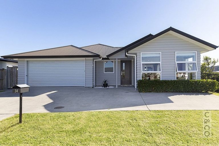 Photo of property in 34 Ara Kakara Avenue, Huapai, Kumeu, 0810