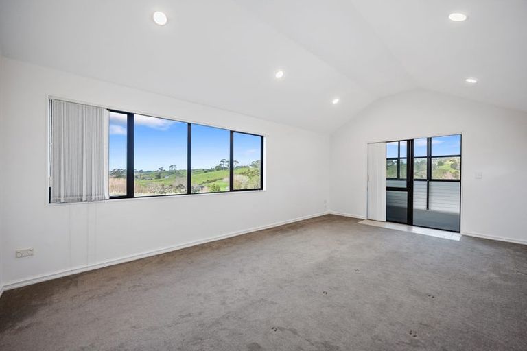 Photo of property in 384 Pine Valley Road, Dairy Flat, Silverdale, 0992