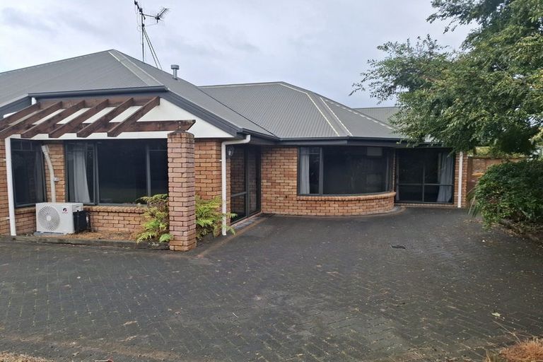 Photo of property in 24 Oaklands Drive, Cambridge, 3434