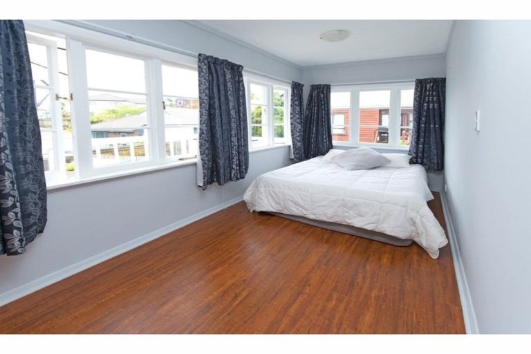 Photo of property in 1/680 Whangaparaoa Road, Stanmore Bay, Whangaparaoa, 0932