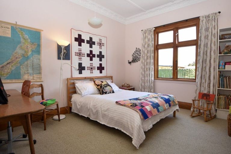 Photo of property in 90 Pembroke Street, Carterton, 5713