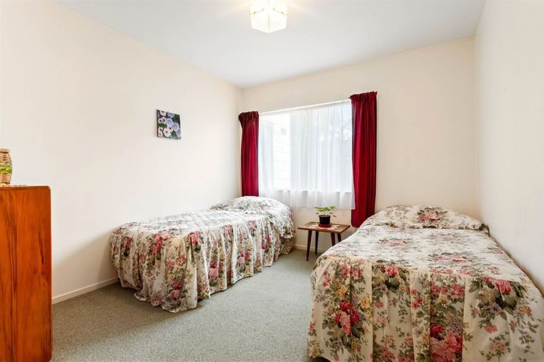 Photo of property in 79a Godley Road, Green Bay, Auckland, 0604