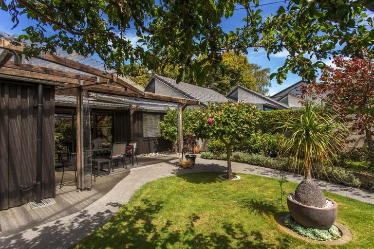 Photo of property in 305d Riccarton Road, Upper Riccarton, Christchurch, 8041