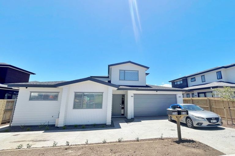 Photo of property in 20 Lockyer Road, Kumeu, 0810