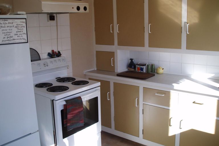 Photo of property in 16 Harris Street, Waimate, 7924