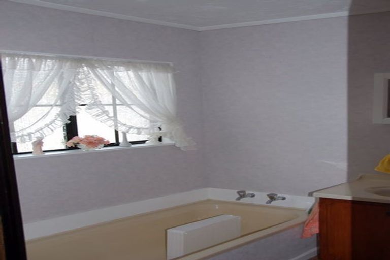 Photo of property in 2/3 Islington Street, Trentham, Upper Hutt, 5018