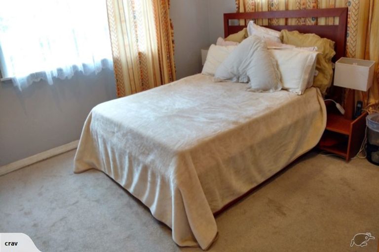 Photo of property in 1b Miller Road, Mangere Bridge, Auckland, 2022