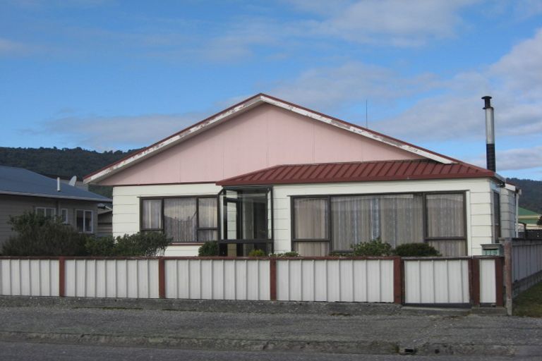 Photo of property in 119 Reid Street, Blaketown, Greymouth, 7805