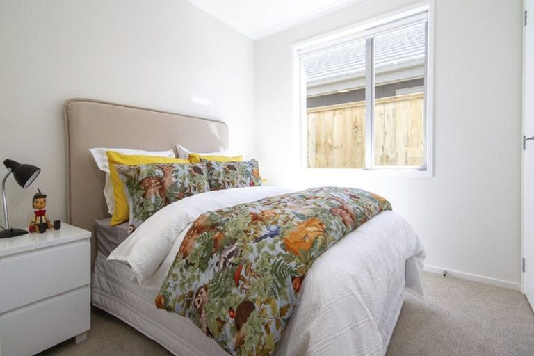 Photo of property in 51 Rorotu Avenue, Karaka, 2113