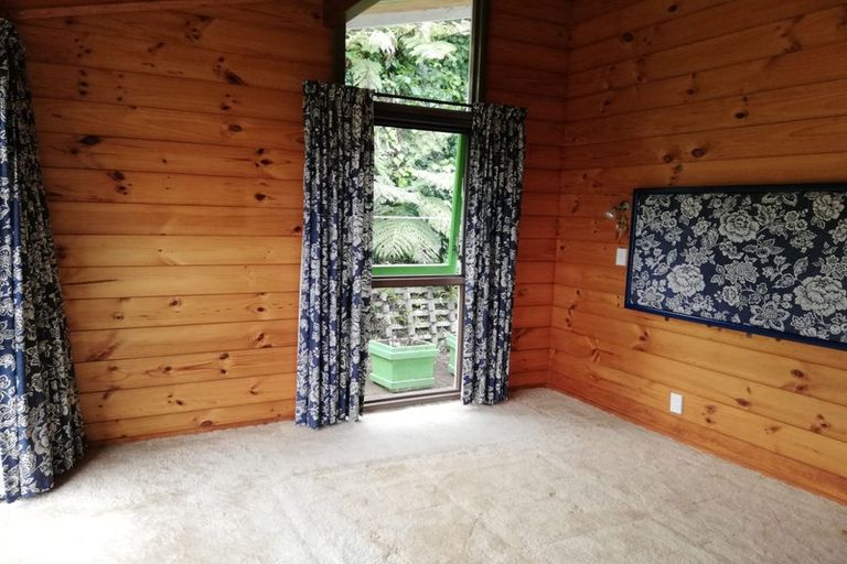 Photo of property in 35 Mulberry Street, Maungaraki, Lower Hutt, 5010