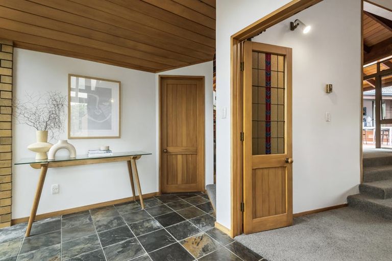 Photo of property in 106 Kowhai Road, Campbells Bay, Auckland, 0630