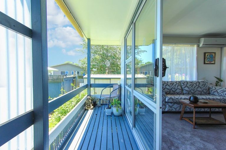 Photo of property in 21a Pohutukawa Drive, Owhata, Rotorua, 3010