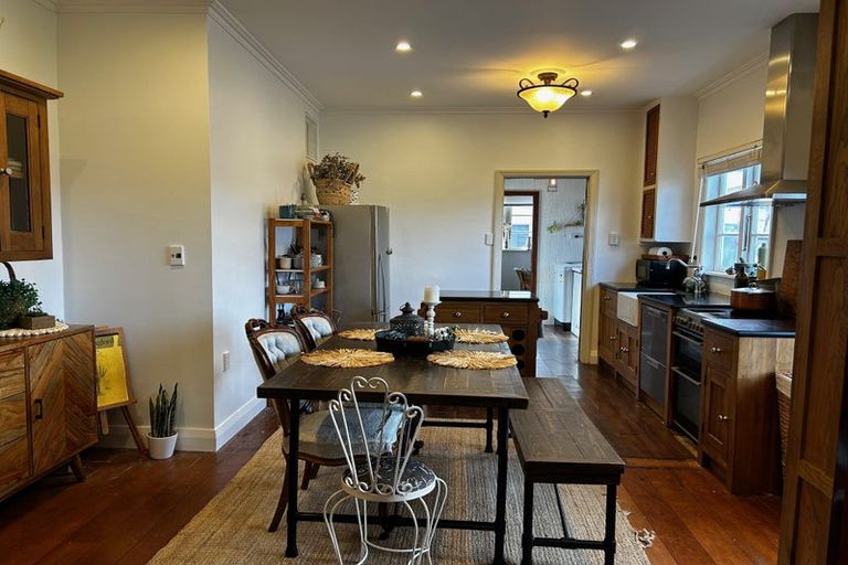 Photo of property in 16 Connolly Street, Boulcott, Lower Hutt, 5010