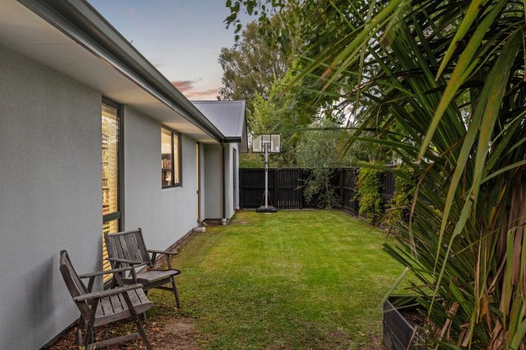 Photo of property in 82 Condell Avenue, Papanui, Christchurch, 8053