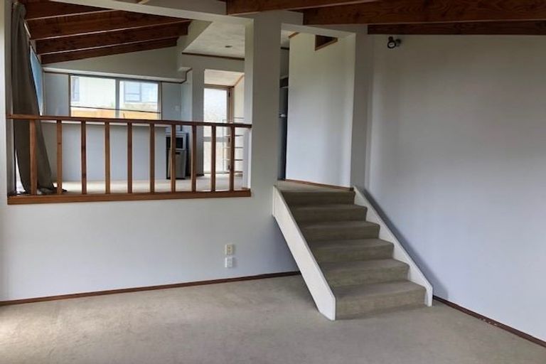 Photo of property in 27a Kenmure Avenue, Forrest Hill, Auckland, 0620