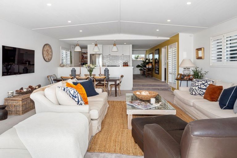 Photo of property in 16 Sutherland Avenue, Mount Maunganui, 3116