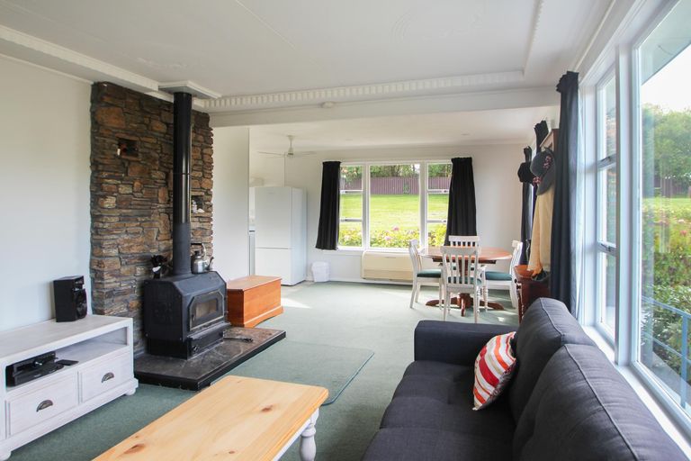 Photo of property in 13 Arthur Street, Holmes Hill, Oamaru, 9401