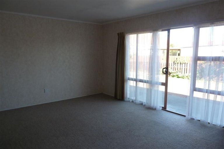 Photo of property in 3/98 Carruth Road, Papatoetoe, Auckland, 2025