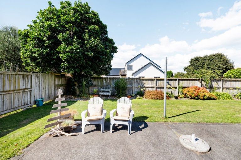 Photo of property in 10 Mckenzie Place, Rototuna North, Hamilton, 3210