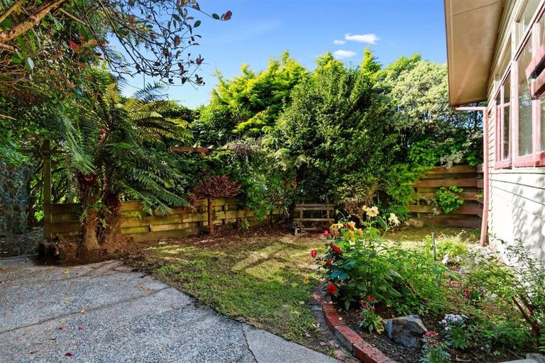 Photo of property in 62 Ironside Road, Johnsonville, Wellington, 6037