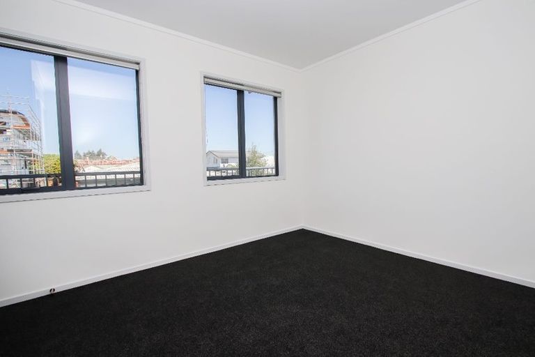 Photo of property in 4/200 Old Farm Road, Hamilton East, Hamilton, 3216