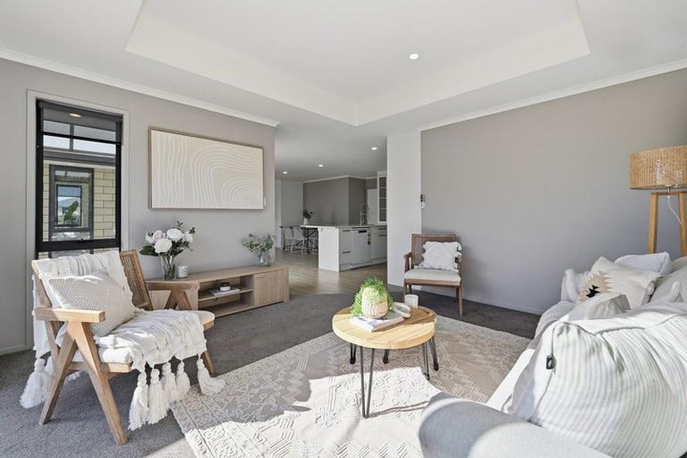 Photo of property in 8 Vantage Place, Omokoroa, 3114