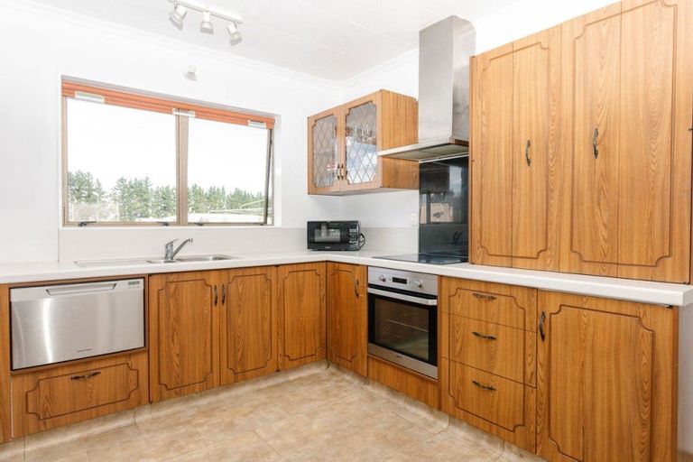 Photo of property in 47 Laws Road, Dannevirke, 4972