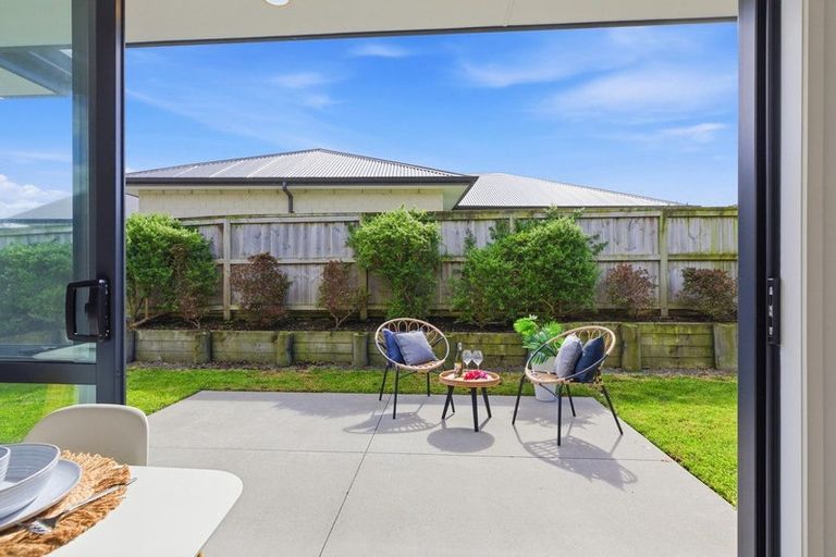 Photo of property in 20 Stingray Drive, Omokoroa, 3114