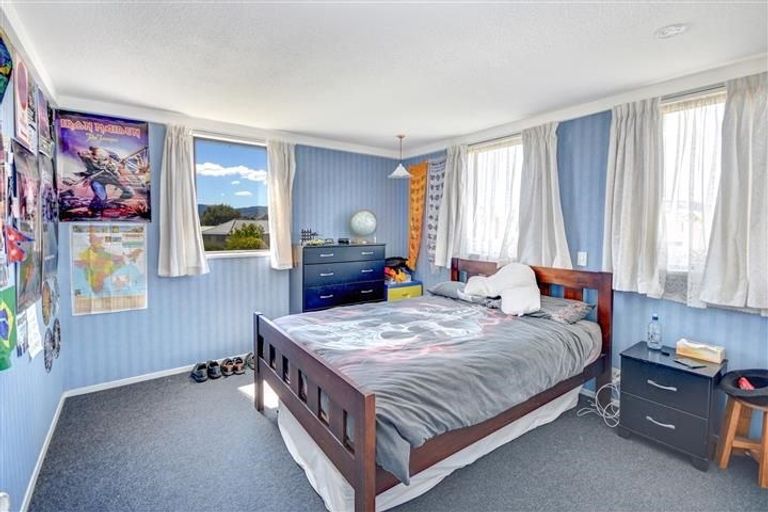 Photo of property in 10 Kent Place, Mosgiel, 9024