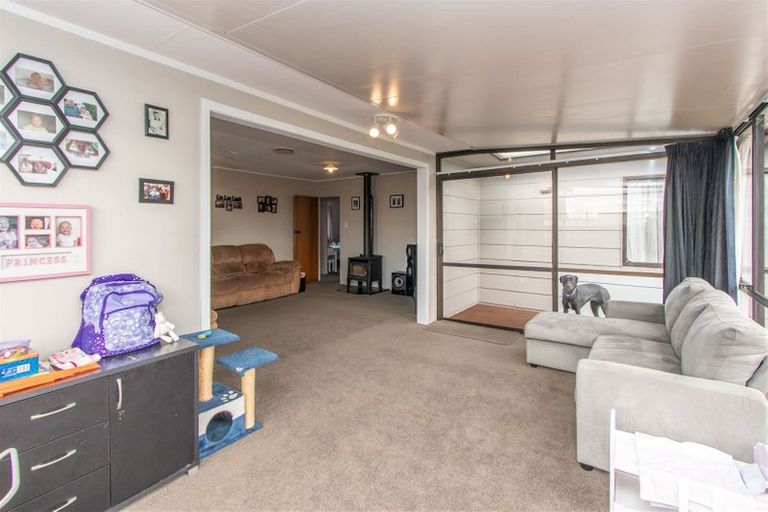 Photo of property in 26 Nikau Street, Inglewood, 4330