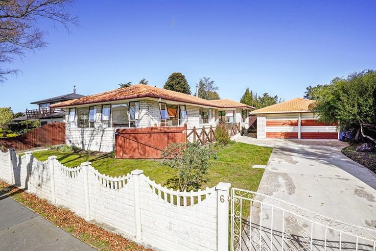 Photo of property in 6 Fenmere Place, Burwood, Christchurch, 8083