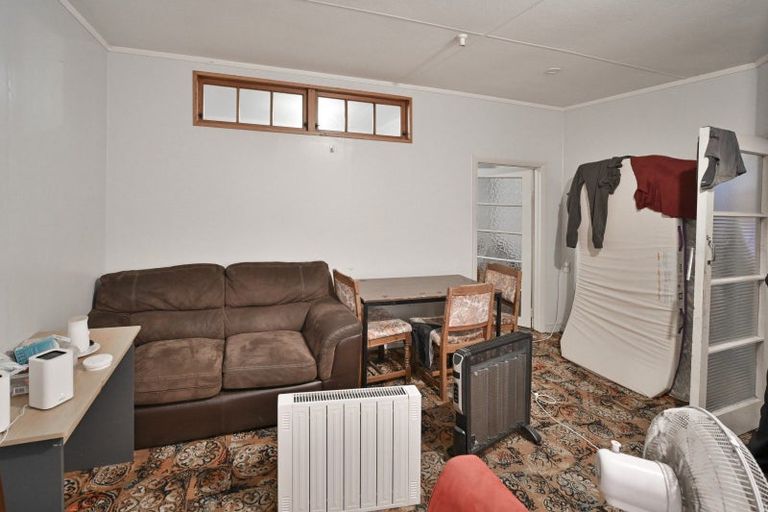 Photo of property in 305 Avenue Road West, Hastings, 4122