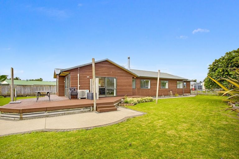 Photo of property in 18 Jacaranda Drive, Whitianga, 3510