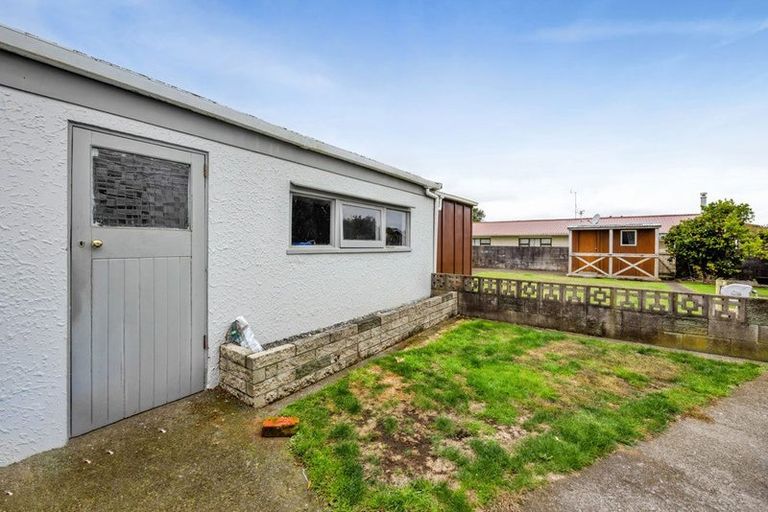 Photo of property in 8 George Street, Hawera, 4610