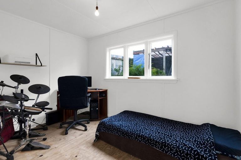 Photo of property in 15 Campbell Street, Hawera, 4610