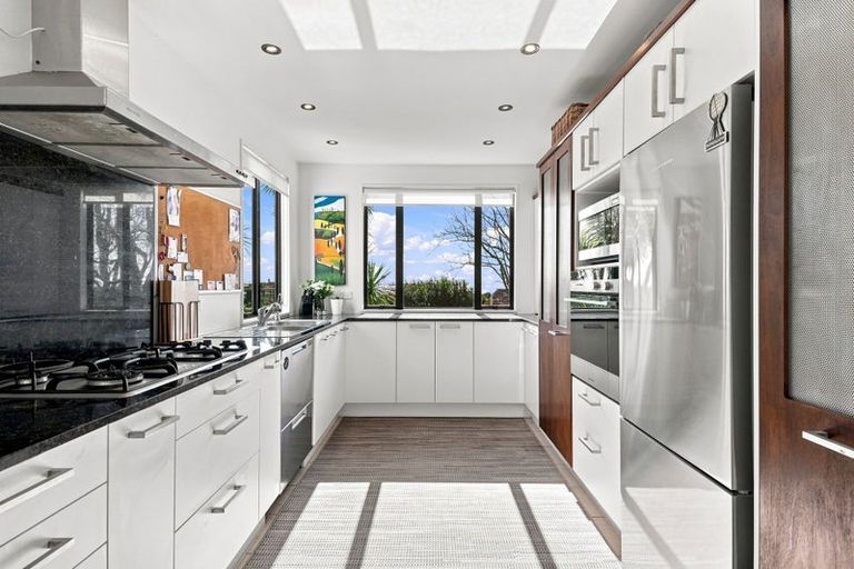 Photo of property in 32a Castor Bay Road, Castor Bay, Auckland, 0620