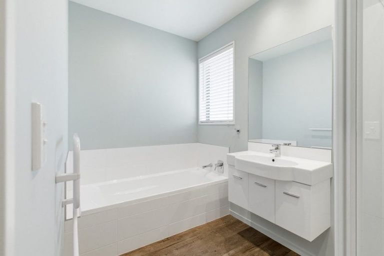 Photo of property in 19 Emerson Lane, Rolleston, 7614