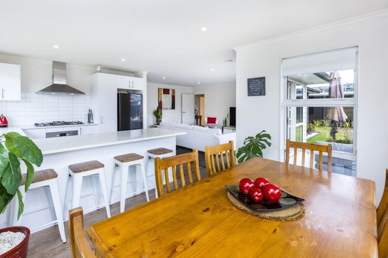 Photo of property in 24 Gallipoli Road, Trentham, Upper Hutt, 5018