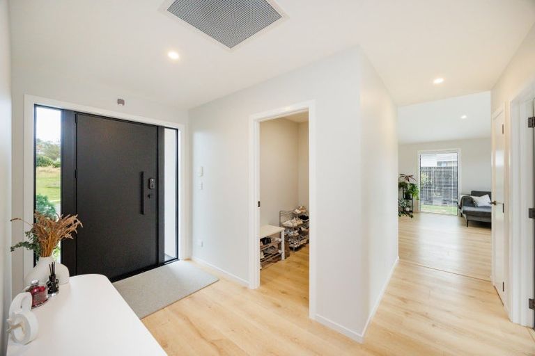 Photo of property in 38 Ashford Avenue, Hokowhitu, Palmerston North, 4410