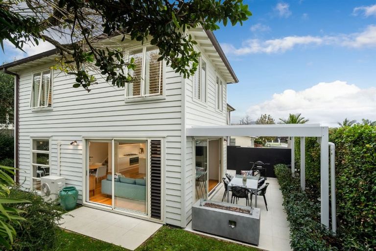 Photo of property in 1/48 Hart Road, Hauraki, Auckland, 0622