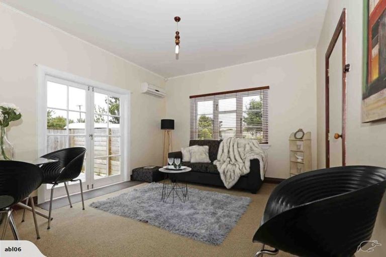 Photo of property in 25 Hobson Street, Maeroa, Hamilton, 3200