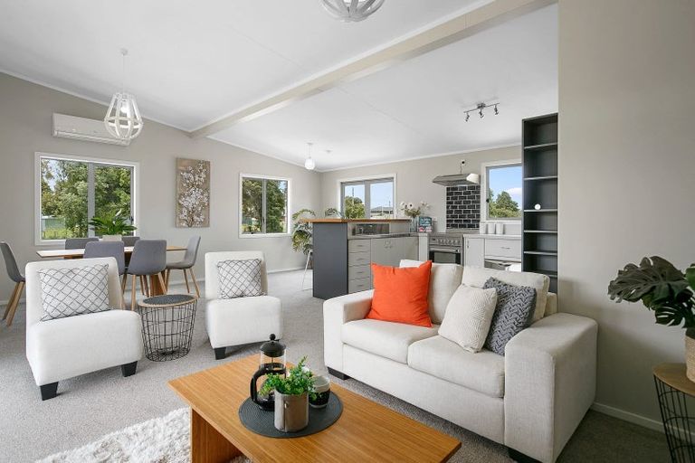 Photo of property in 18e Acacia Avenue, Kihikihi, Te Awamutu, 3800