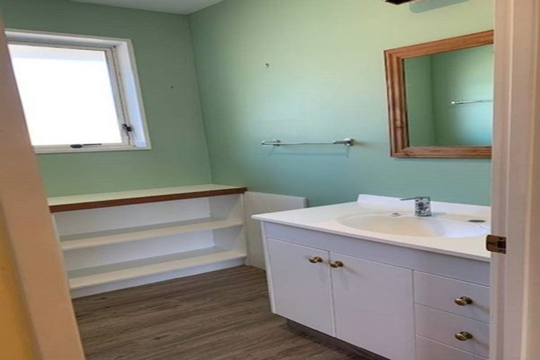 Photo of property in 55 Bayswater Crescent, Bromley, Christchurch, 8062