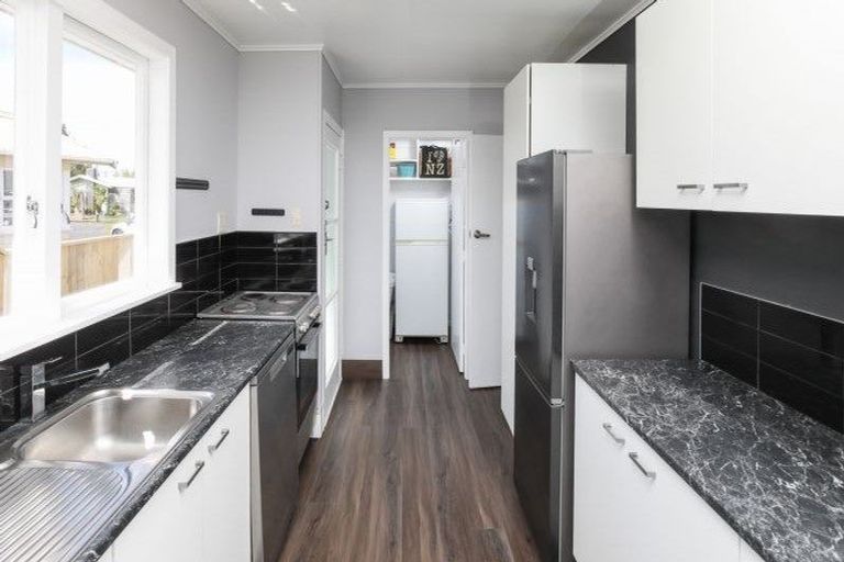 Photo of property in 10 Mooney Street, Nawton, Hamilton, 3200