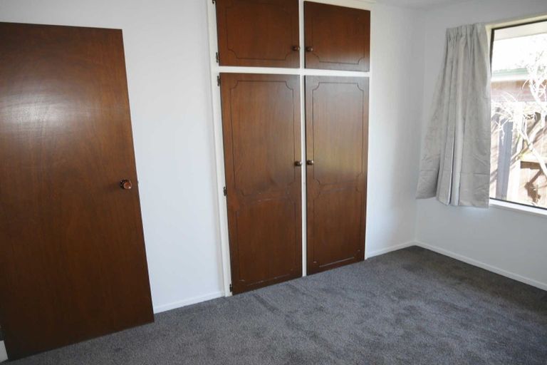 Photo of property in 2/181 Wairakei Road, Bryndwr, Christchurch, 8053