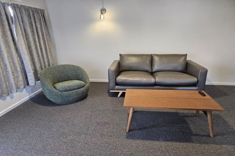 Photo of property in 3/166 Gloucester Street, Taradale, Napier, 4112