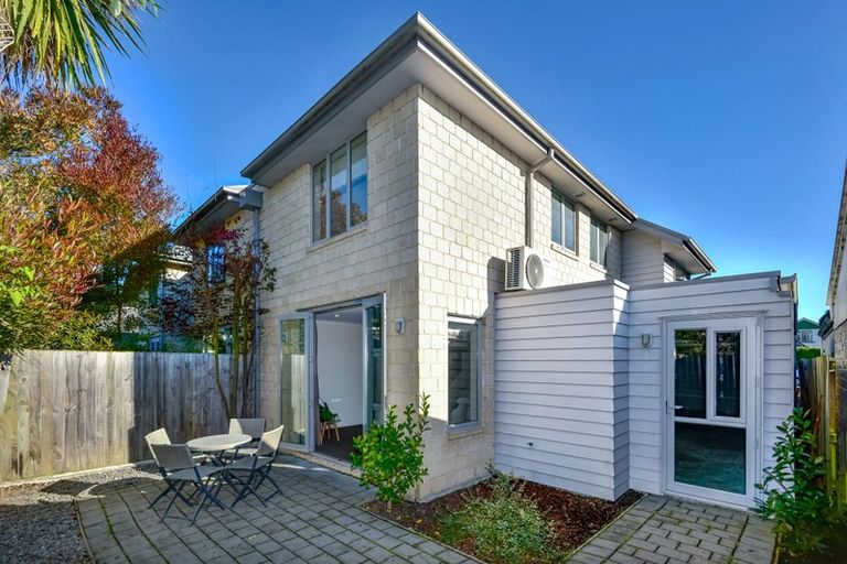 Photo of property in 90c Mandeville Street, Riccarton, Christchurch, 8011