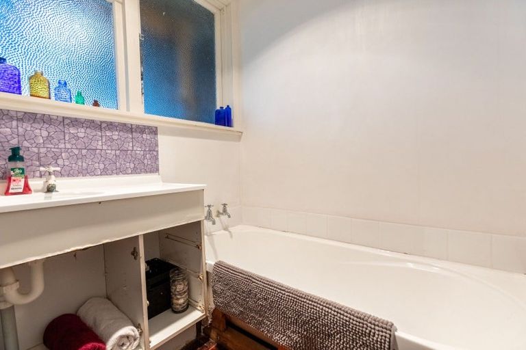 Photo of property in 10 Christian Street, Dannevirke, 4930