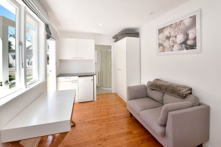 Photo of property in 20 Glamis Avenue, Manly, Whangaparaoa, 0930