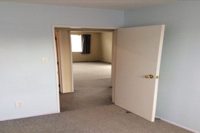 Photo of property in 2 Farm Lane, Parklands, Christchurch, 8083